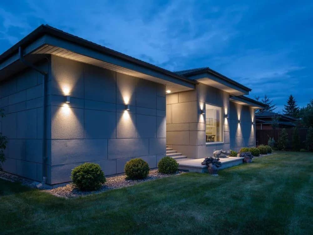 Jak prawidłowo rozmieścić oświetlenie w podbitce? Sprawdź optymalne odległości!