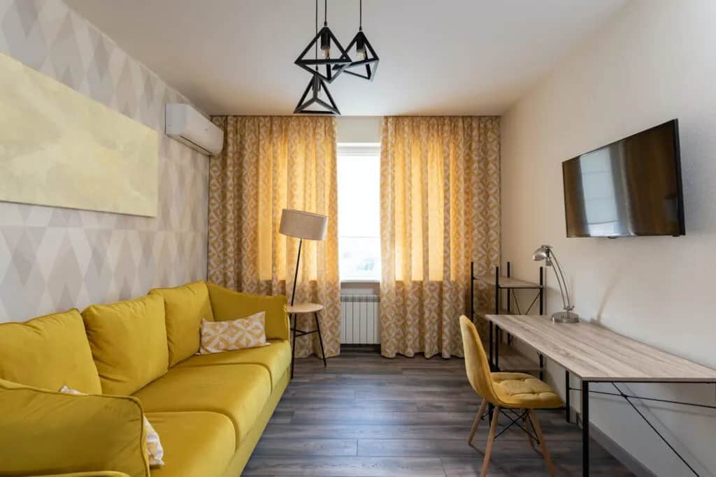 Jak dobrać kolor ściany do mebli i uniknąć błędów w aranżacji wnętrz